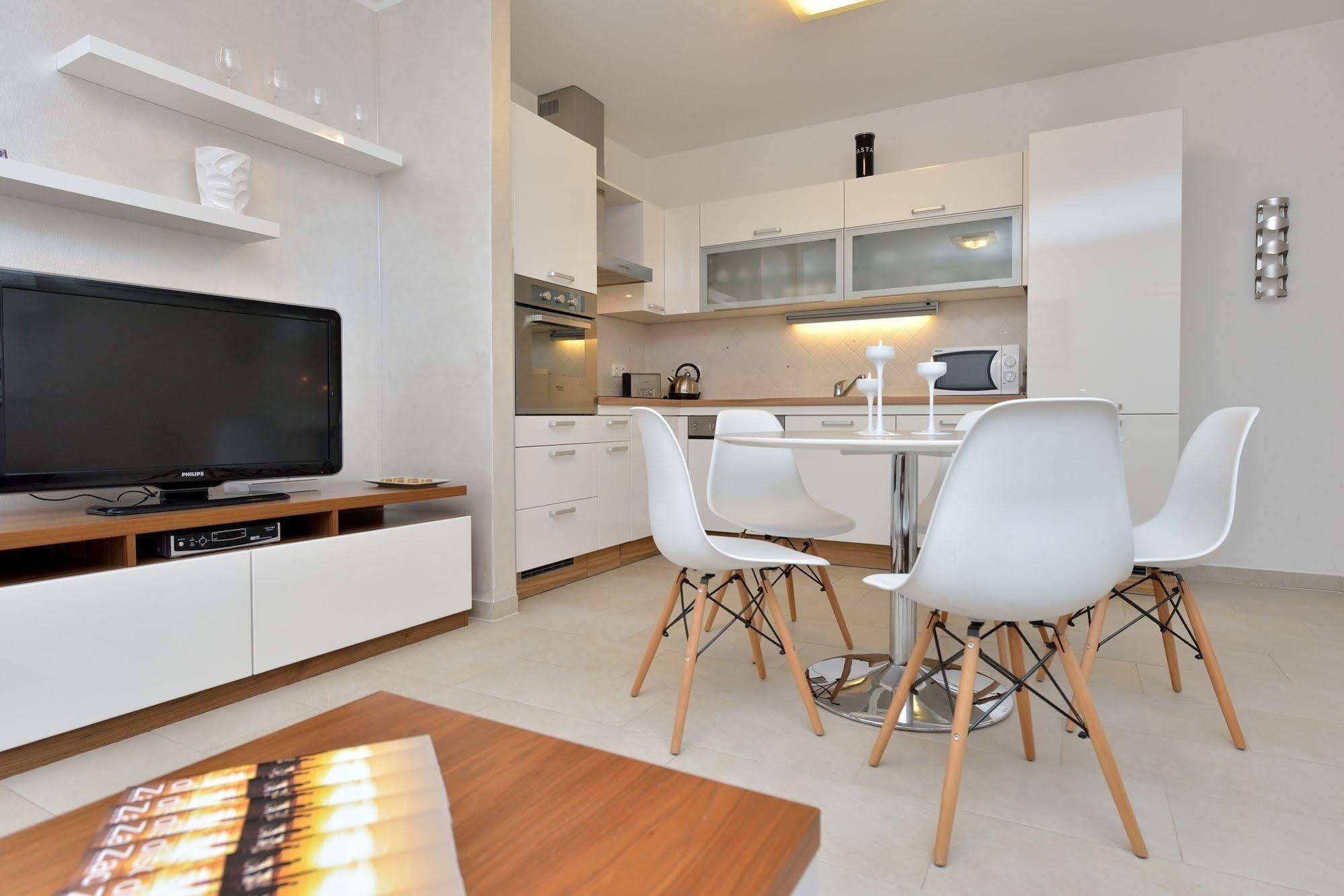 Villa Karla Zara Esterno foto